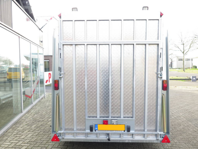 Maatwerk Ifor Williams veetrailer 427x178x213cm