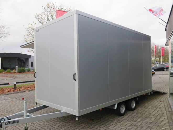 Proline gesloten aanhanger 425x204x230cm 3000kg